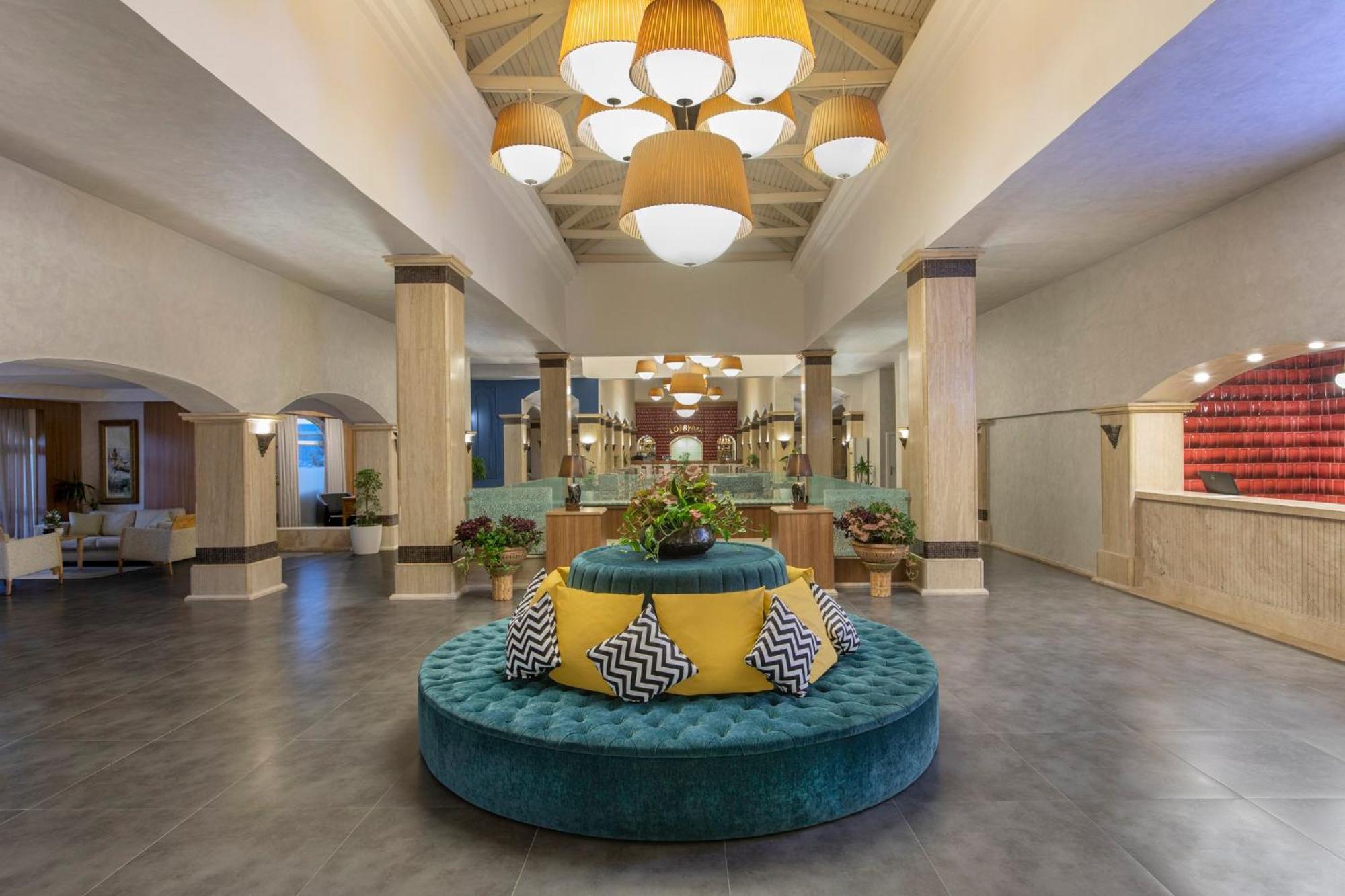 Holiday Inn Resort Bodrum By Ihg ภายนอก รูปภาพ