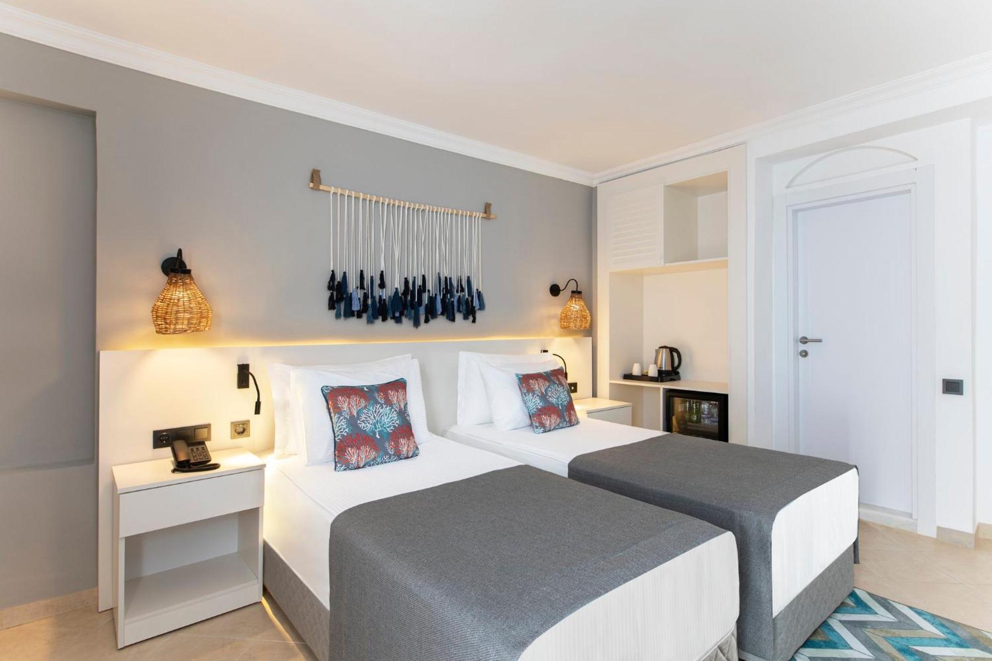 Holiday Inn Resort Bodrum By Ihg ภายนอก รูปภาพ
